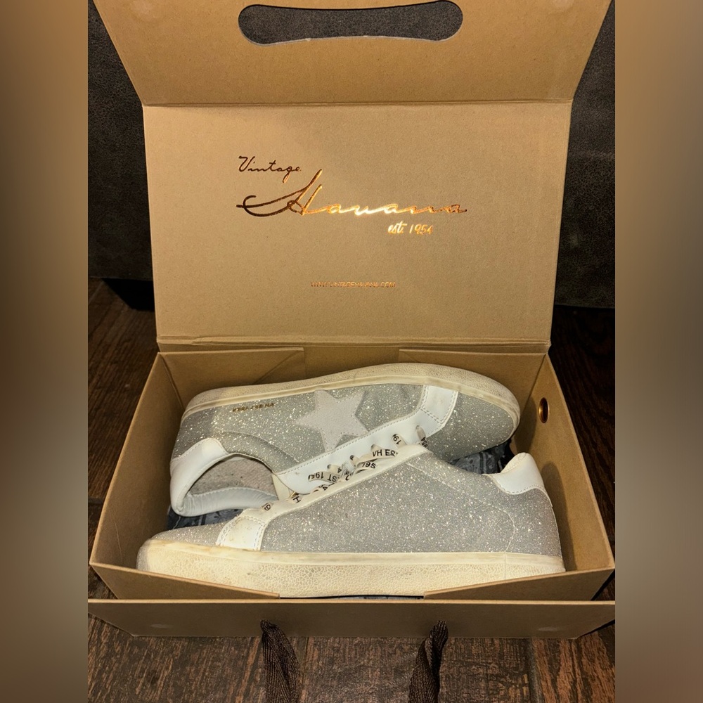 Vintage Havana Silver Star Sneakers Women’s 11